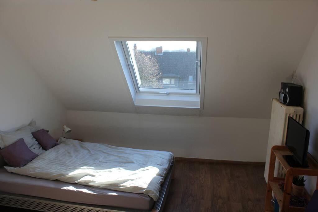Ruhige Dachgeschosswohnung Seelze Exteriér fotografie